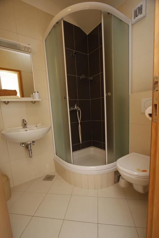 Apartments Neva Makarska Pokój zdjęcie