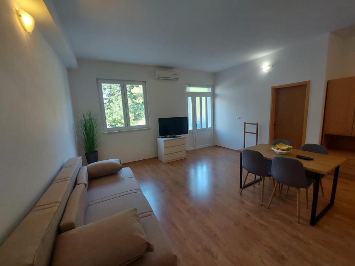 Apartments Neva Makarska Zewnętrze zdjęcie