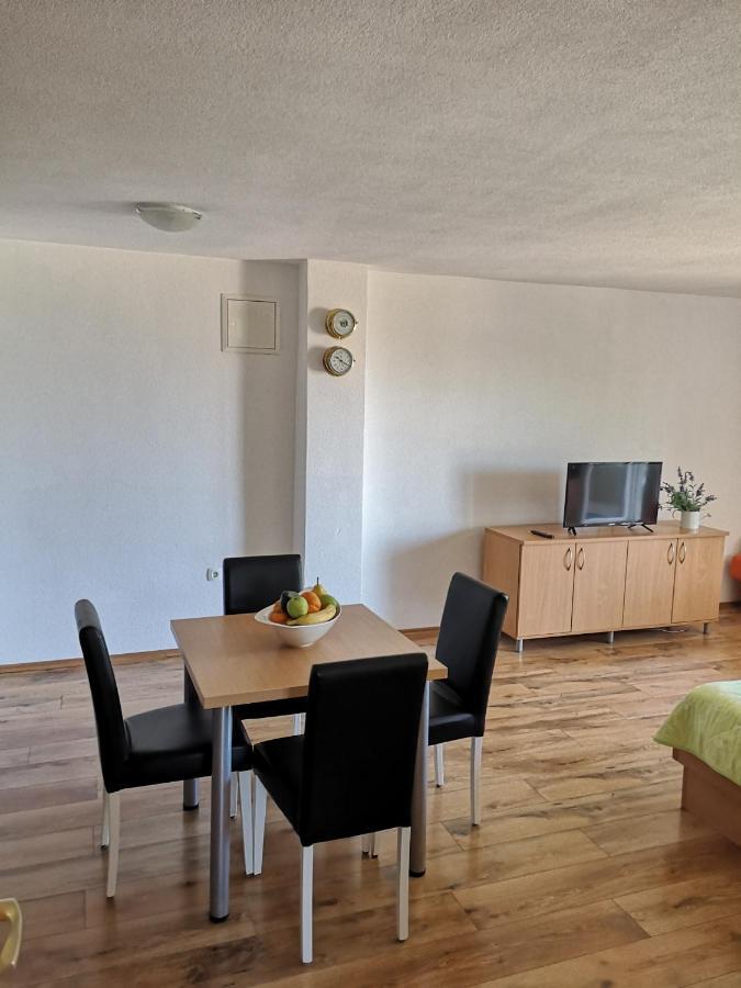 Apartments Neva Makarska Zewnętrze zdjęcie